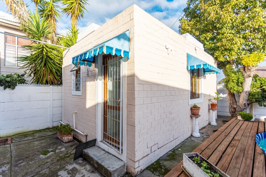 3 Bedroom Property for Sale in Oakdale Western Cape